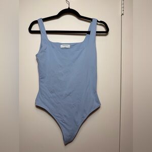 Aritzia Size M Contour Pursue Bodysuit Sky Blue Bodycon Flattering Square Neck